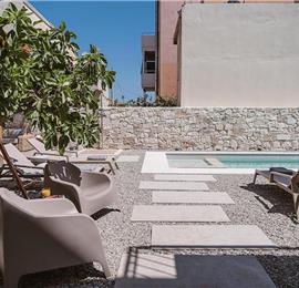 5 bedroom villa with indoor and outdoor pool in Chania town, sleeps 10